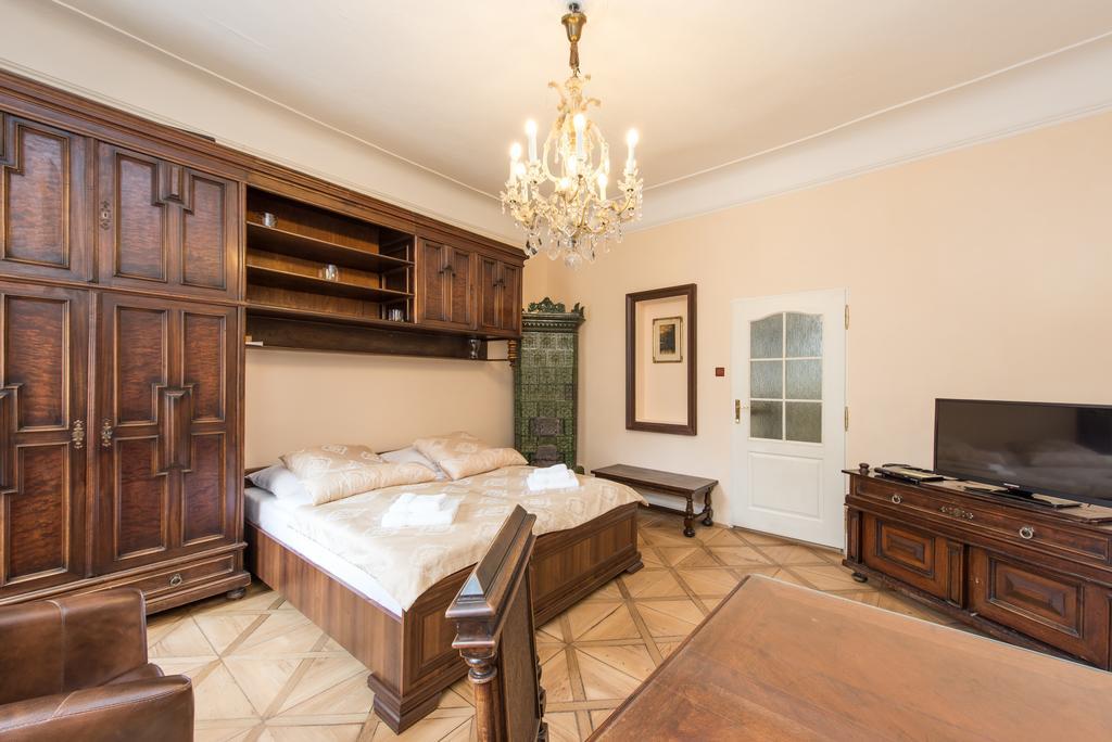 Zlaty Kun Golden Horse Apartamento Praga